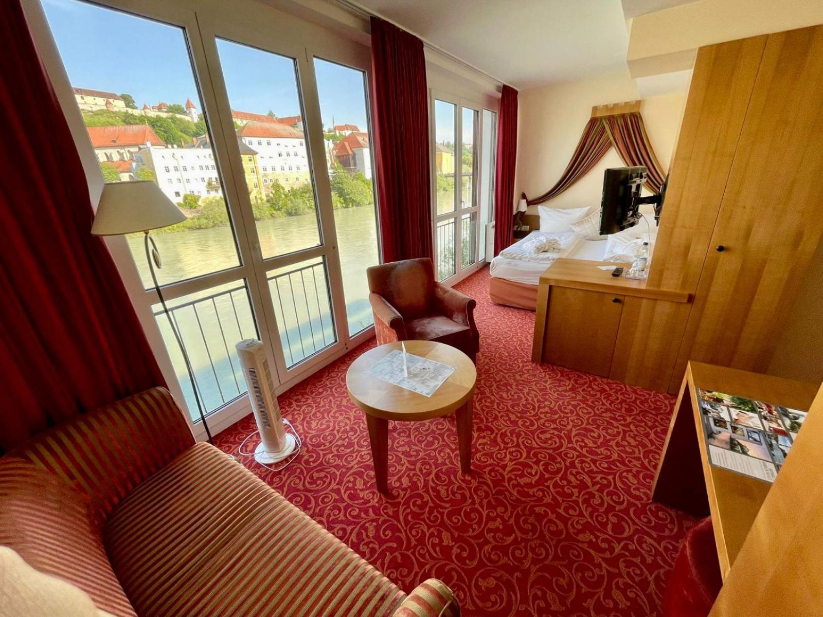 Hotel Burgblick Hochburg-Ach Ngoại thất bức ảnh